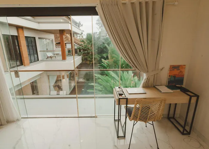 Casa *